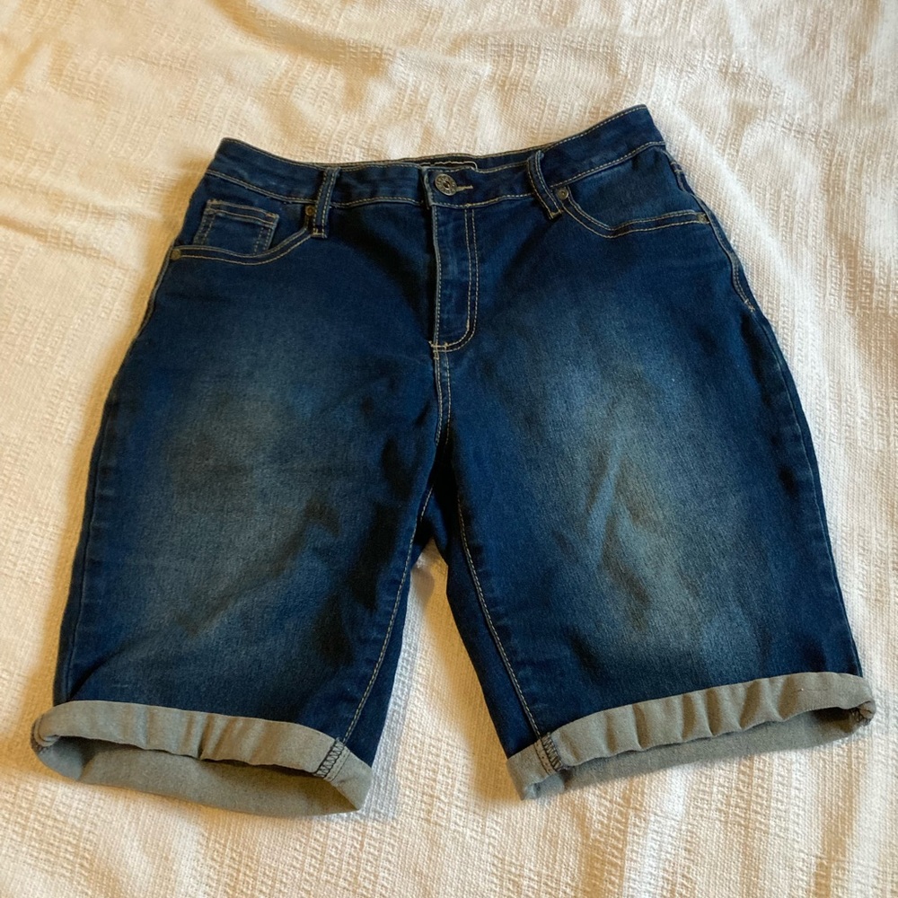 Cato Premium Shorts | Size 6 | Great Condition